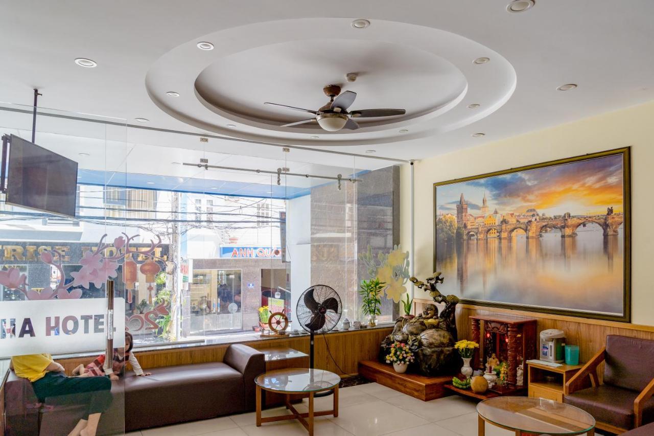 Praha Hotel Vung Tau Exteriör bild